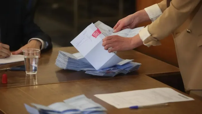 Resultados en tiempo real de la segunda vuelta de gobernadores en Chile 2024. Resultados en tiempo real de la segunda vuelta de gobernadores en Chile 2024.