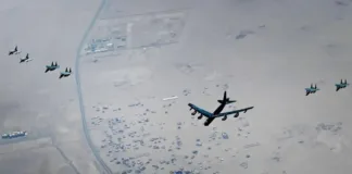 Bombarderos de EE.UU. llegan a Medio Oriente para apoyar a Israel ante tensiones.