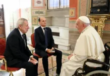 La Moneda se distancia de la controversia por la conmemoración del tratado con Argentina.