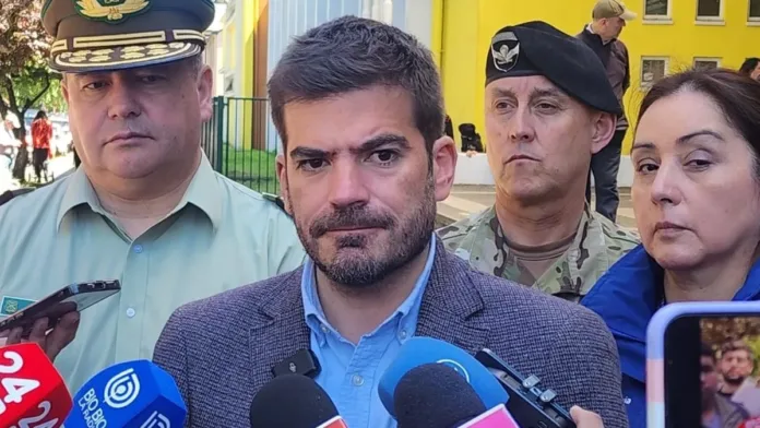 Parlamentarios instan al Gobierno a planificar ante posible salida de Montalva. Parlamentarios instan al Gobierno a planificar ante posible salida de Montalva.