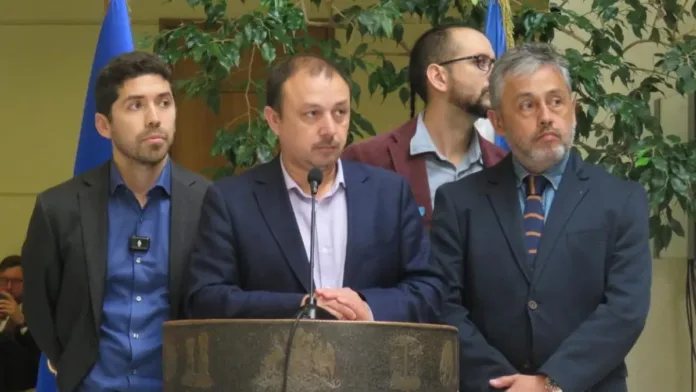 Diputados piden urgencia para ley que otorga día compensatorio a vocales. Diputados piden urgencia para ley que otorga día compensatorio a vocales.