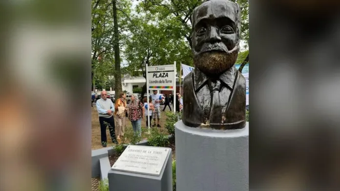 Inauguración de la Plaza Lisandro De la Torre: un llamado a la ética pública en Corrientes. Inauguración de la Plaza Lisandro De la Torre: un llamado a la ética pública en Corrientes.