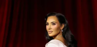 Kim Kardashian compra una exclusiva pieza de decoración por 5 millones de dólares.