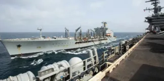 El USS Abraham Lincoln se desplaza al Pacífico
