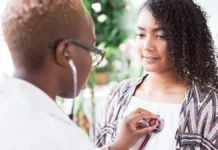 La frecuencia cardiaca elevada puede aumentar el riesgo de fibrilación auricular en afroamericanos.