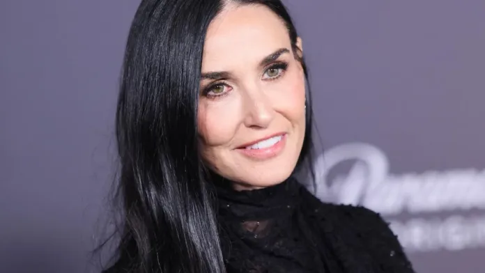 Demi Moore: un ícono de elegancia que inspira a todas las edades. Demi Moore: un ícono de elegancia que inspira a todas las edades.
