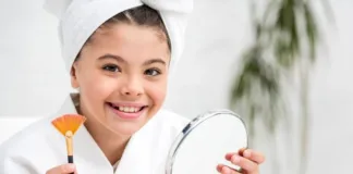 Expertos advierten sobre los peligros del skincare en la piel infantil.