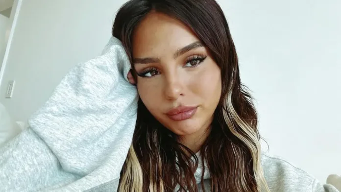 Juana Tinelli se recupera rodeada del amor de su familia tras su breve internación. Juana Tinelli se recupera rodeada del amor de su familia tras su breve internación.