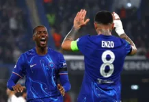 Enzo Fernández brilla con tres asistencias en solo nueve minutos para el Chelsea.