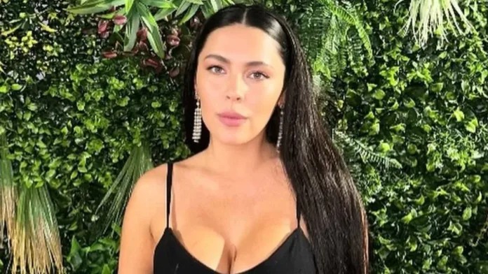 Daniela Aránguiz aclara su situación amorosa con una profunda reflexión. Daniela Aránguiz aclara su situación amorosa con una profunda reflexión.