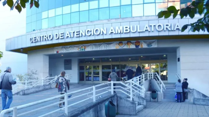 Madre desata caos en Hospital de Concepción por demora en atención a su hijo. Madre desata caos en Hospital de Concepción por demora en atención a su hijo.