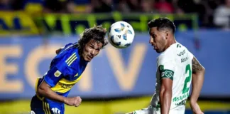 Boca Juniors sorprende con su alineación ante Sarmiento en un partido clave.