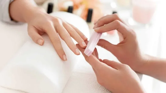Descubre diseños de uñas fashionistas y llenos de estilo para tu manicura. Descubre diseños de uñas fashionistas y llenos de estilo para tu manicura.