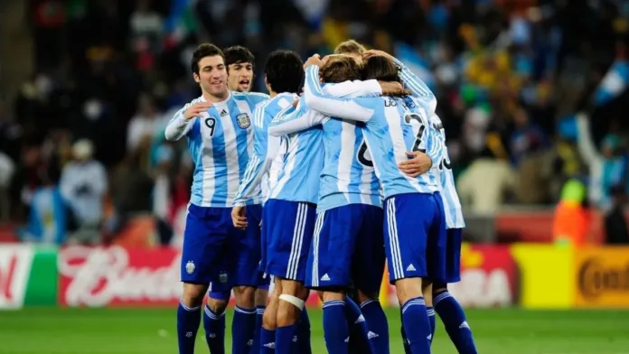 El adiós inesperado de un ícono del fútbol argentino: su retiro conmueve al país. El adiós inesperado de un ícono del fútbol argentino: su retiro conmueve al país.