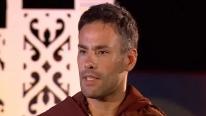Claudio Valdivia regresa a la TV y confirma lo que todos sospechaban. Claudio Valdivia regresa a la TV y confirma lo que todos sospechaban.