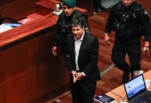 La audiencia de Manuel Monsalve se suspende hasta el 19 de noviembre por su defensa.