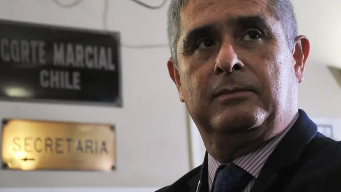 Luis Hermosilla revela lista de fiscales y jueces en defensa del imputado. Luis Hermosilla revela lista de fiscales y jueces en defensa del imputado.