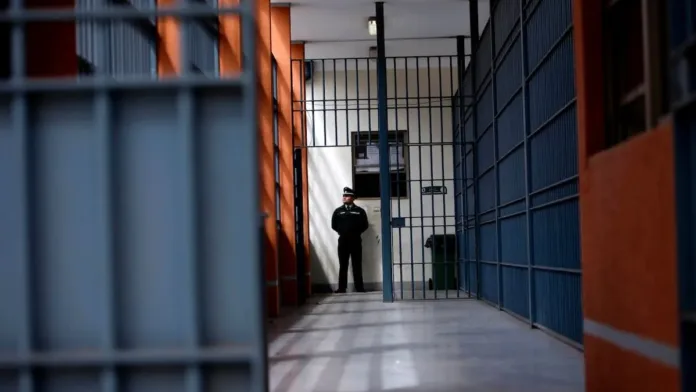 Cárceles chilenas enfrentan un alarmante aumento de muertes violentas en 2024. Cárceles chilenas enfrentan un alarmante aumento de muertes violentas en 2024.