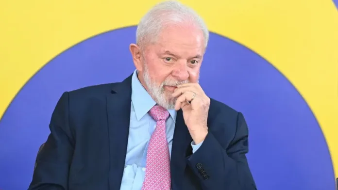 Lula da Silva se recupera satisfactoriamente tras su reciente operación cerebral. Lula da Silva se recupera satisfactoriamente tras su reciente operación cerebral.