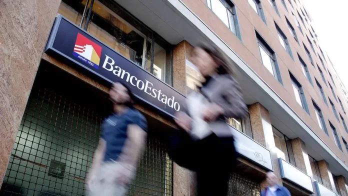 Usuarios de BancoEstado reportan fallas en la app Usuarios de BancoEstado reportan fallas en la app