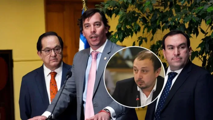 La UDI presenta moción de censura por falta de citación a Jara y Zenteno. La UDI presenta moción de censura por falta de citación a Jara y Zenteno.