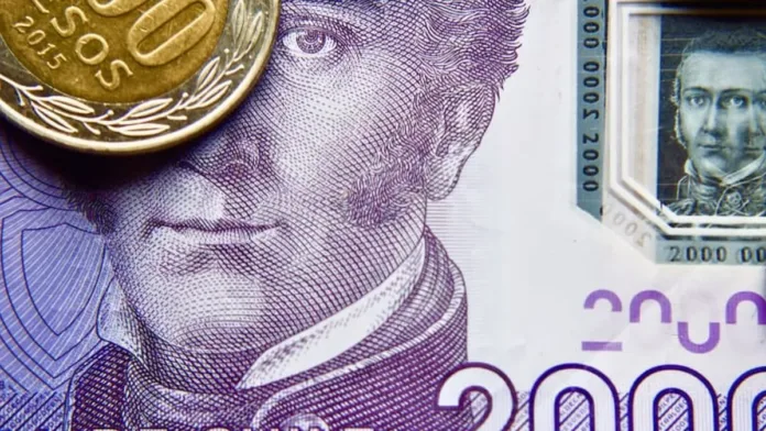 Chilenos recibirán $13 mil en diciembre: descubre quiénes y por qué. Chilenos recibirán $13 mil en diciembre: descubre quiénes y por qué.
