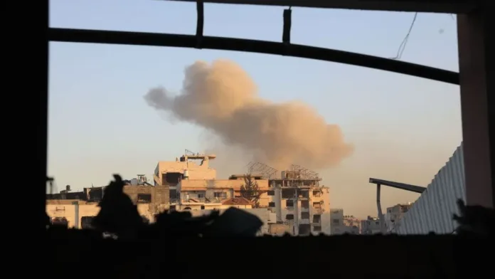 Israel responde con bombardeos en Yemen tras ataques hutíes recientes. Israel responde con bombardeos en Yemen tras ataques hutíes recientes.