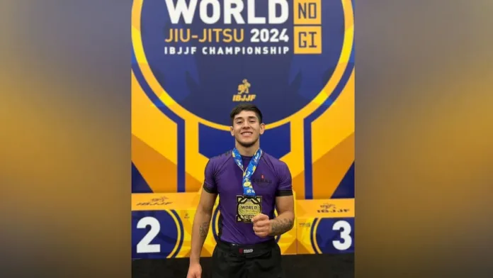 Un chileno conquista el título mundial de Jiu-Jitsu en Las Vegas. Un chileno conquista el título mundial de Jiu-Jitsu en Las Vegas.