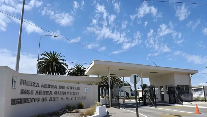 Explosión de granada en base de la Fach deja dos funcionarios heridos Explosión de granada en base de la Fach deja dos funcionarios heridos