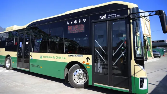 Buses eléctricos E05 modificarán su ruta por playa Las Torpederas temporalmente. Buses eléctricos E05 modificarán su ruta por playa Las Torpederas temporalmente.