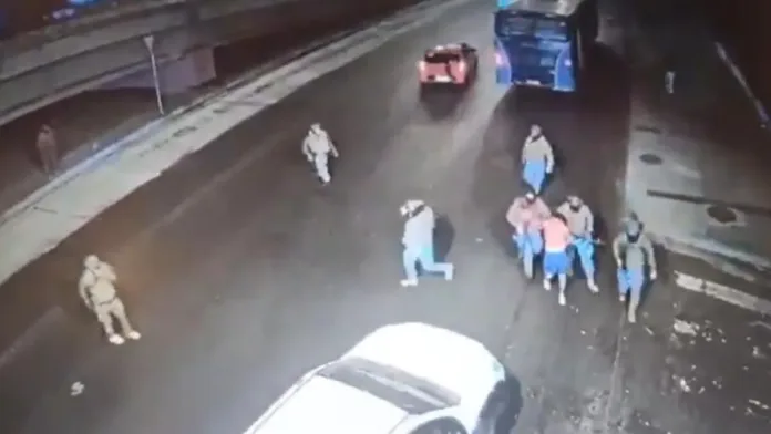 Familias de niños desaparecidos en Ecuador esperan resultados de cuerpos hallados. Familias de niños desaparecidos en Ecuador esperan resultados de cuerpos hallados.