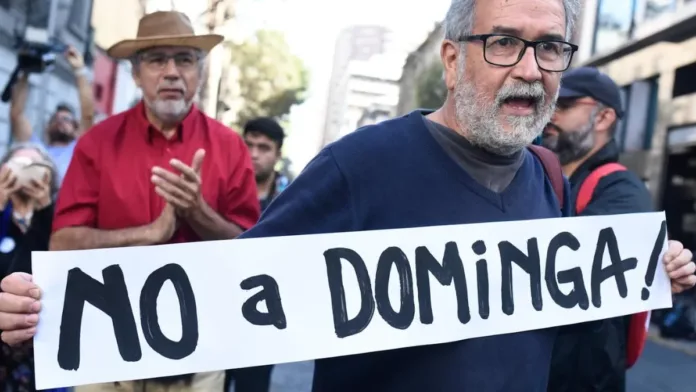 Comunidades de La Higuera recurren a la Corte Suprema por el caso Dominga. Comunidades de La Higuera recurren a la Corte Suprema por el caso Dominga.