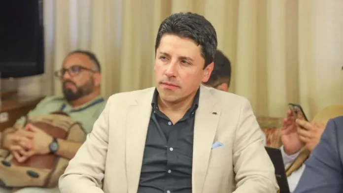 Diputado González (RN) demanda acción ante 500 mil casos de trabajo infantil en 2023. Diputado González (RN) demanda acción ante 500 mil casos de trabajo infantil en 2023.