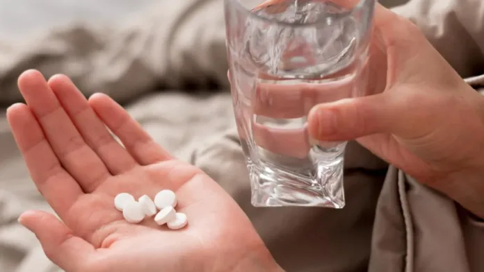 El paracetamol en mayores de 65 años puede aumentar el riesgo gastrointestinal. El paracetamol en mayores de 65 años puede aumentar el riesgo gastrointestinal.