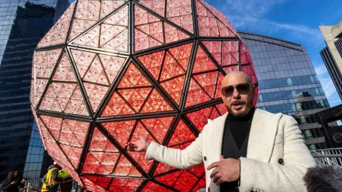 Descubre el innovador diseño de la icónica bola de cristal de Times Square. Descubre el innovador diseño de la icónica bola de cristal de Times Square.