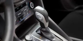 Aprende a usar la N en tu auto automático sin dañar la transmisión.