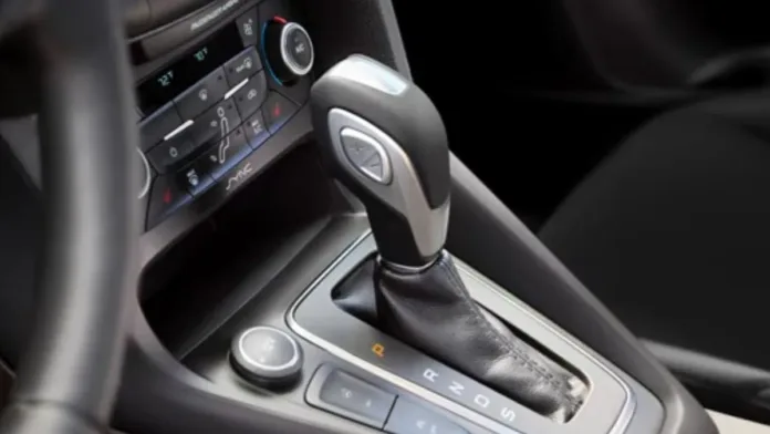 Aprende a usar la N en tu auto automático sin dañar la transmisión.