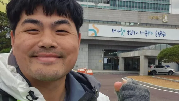 Un padre coreano recorre 880 km por el tratamiento de su hija Un padre coreano recorre 880 km por el tratamiento de su hija