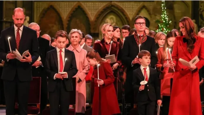 William y Kate presentan su tarjeta navideña 2024 con toda la familia. William y Kate presentan su tarjeta navideña 2024 con toda la familia.