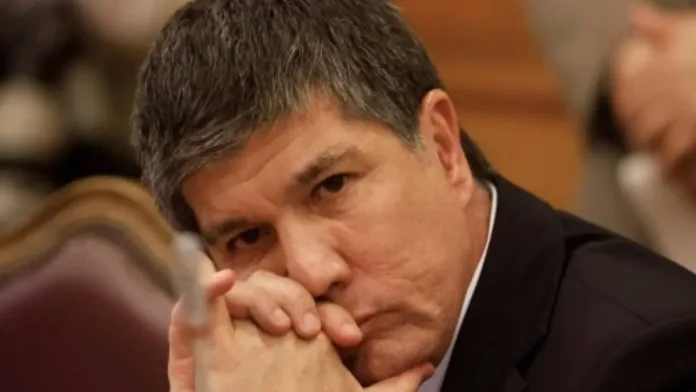 La denunciante de Manuel Monsalve fue hospitalizada de urgencia con diagnóstico reservado. La denunciante de Manuel Monsalve fue hospitalizada de urgencia con diagnóstico reservado.