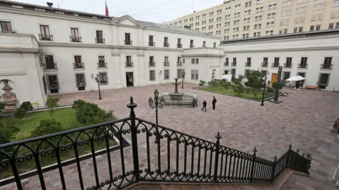 Mensajes del acosador en serie revelan su peligrosa actitud en La Moneda. Mensajes del acosador en serie revelan su peligrosa actitud en La Moneda.