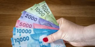 Pensionados disfrutan de bonos estatales en diciembre: descubre sus beneficios.