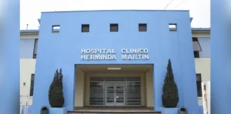 Negligencia médica en muerte de madre tras cesárea en Chillán; se investiga.