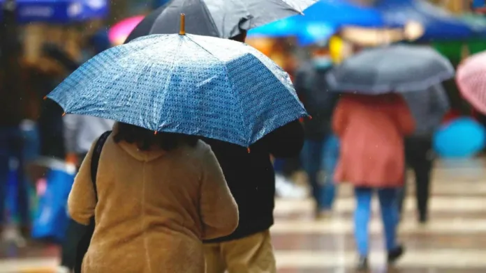 Lluvias y vientos intensos: pronóstico del tiempo para este viernes en Chile. Lluvias y vientos intensos: pronóstico del tiempo para este viernes en Chile.