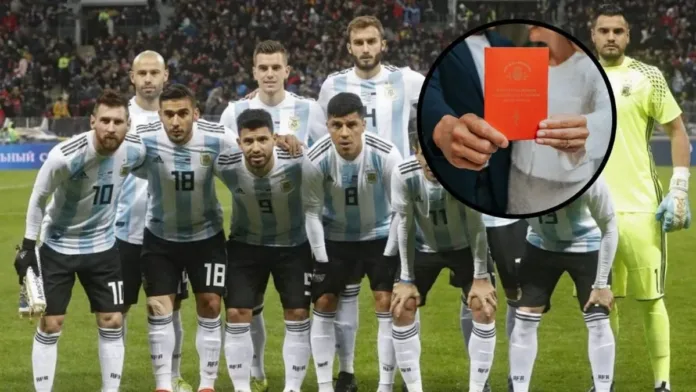La Selección Argentina celebra: el mundialista de 2018 se compromete tras el escándalo. La Selección Argentina celebra: el mundialista de 2018 se compromete tras el escándalo.