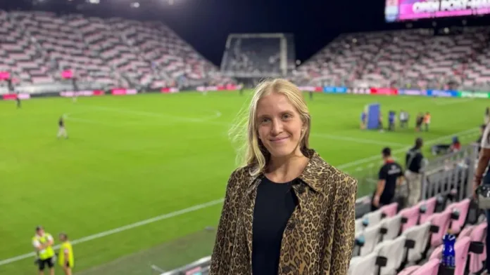 Victoria Claría: la argentina que sigue los pasos de Lionel Messi en el fútbol. Victoria Claría: la argentina que sigue los pasos de Lionel Messi en el fútbol.