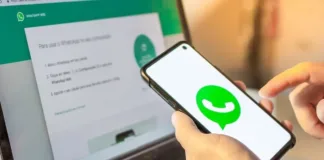 Descubre cómo proteger tu privacidad en WhatsApp Web de miradas curiosas.