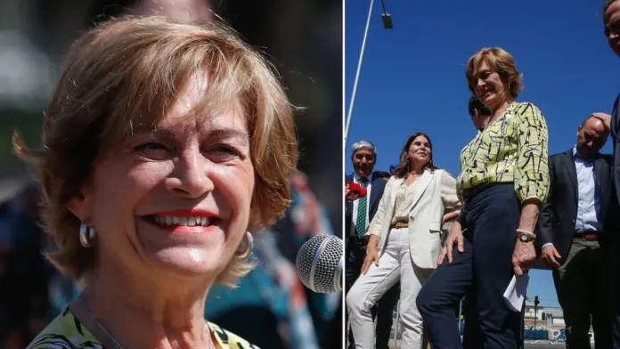 Evelyn Matthei presenta su "Plan Cárceles" para expulsar a 3 mil extranjeros. Evelyn Matthei presenta su "Plan Cárceles" para expulsar a 3 mil extranjeros.