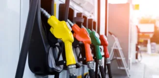 Los precios de combustibles impactan tus gastos navideños y celebraciones.
