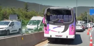 Tragedia en Lota: tres vidas perdidas en un accidente de bus en su cumpleaños.